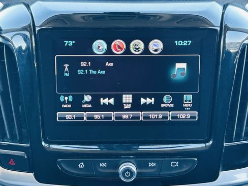 Used 2019 Chevrolet Traverse LT FWD image 19