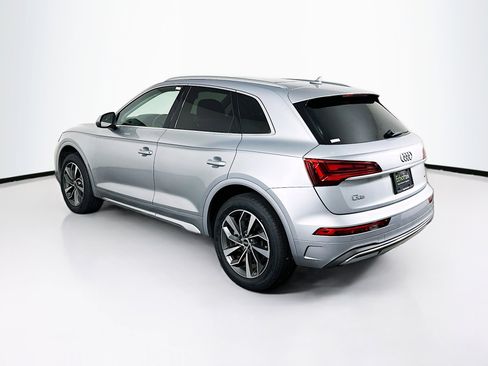 Used 2021 Audi Q5 Premium w/ Convenience Package image 5