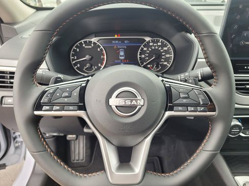 New 2026 Nissan Altima 2.5 SR w/ SR Midnight Edition Package FWD image 12
