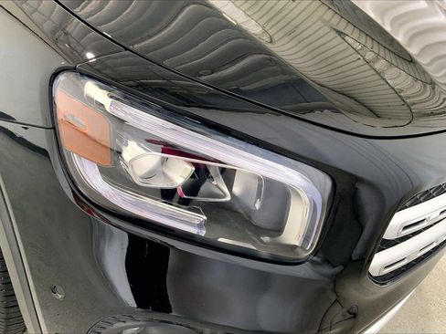 Used 2021 Mercedes-Benz GLB 250 GLB 250 image 28