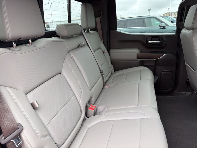 Used 2022 GMC Sierra 1500 SLT AWD/4WD image 28