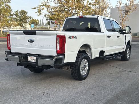 Used 2024 Ford F250 XLT image 4