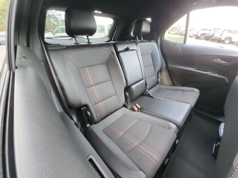 Certified 2024 Chevrolet Equinox RS image 30