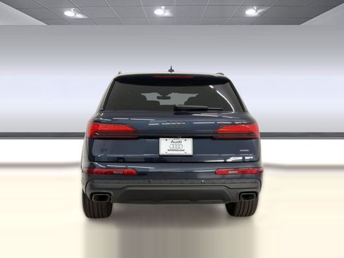 Used 2025 Audi Q7 2.0T Premium w/ Convenience Plus Package AWD/4WD image 10