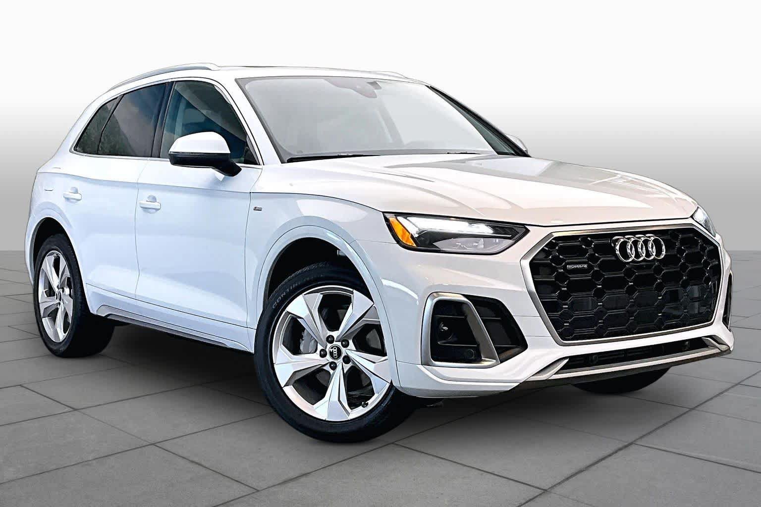 Used 2022 Audi Q5 2.0T Premium Plus w/ Premium Plus Package AWD/4WD image 3