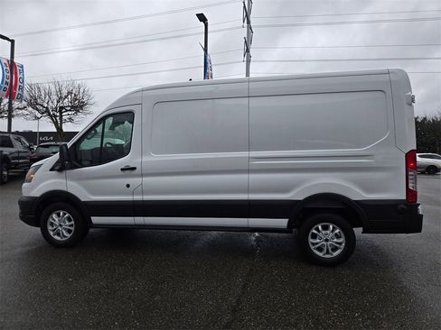 Used 2025 Ford Transit 250 148 Medium Roof image 8