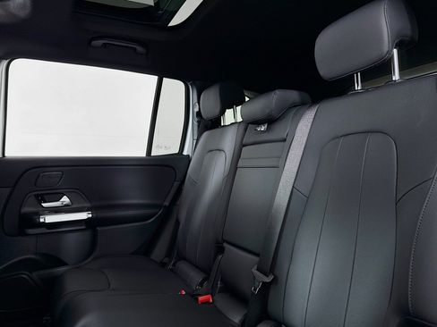 Certified 2026 Mercedes-Benz GLB 250 image 9