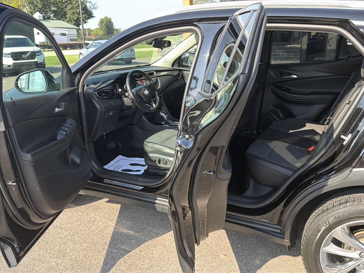 Used 2022 Buick Encore GX Select w/ Experience Buick Package FWD image 7