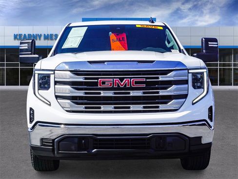 Used 2024 GMC Sierra 1500 SLE w/ Max Trailering Package image 2