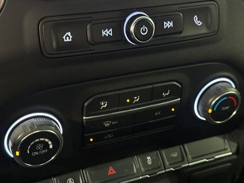 Used 2022 Chevrolet Silverado 1500 W/T w/ Trailering Package image 21