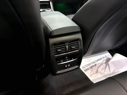 Used 2026 BMW 330i Sedan w/ M Sport Package RWD image 36