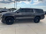 Used 2018 Cadillac Escalade ESV Premium Luxury image 4