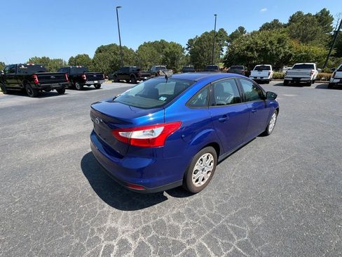 Used 2012 Ford Focus SE FWD image 12