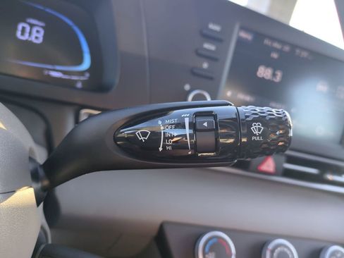 New 2026 Hyundai Elantra SE image 14