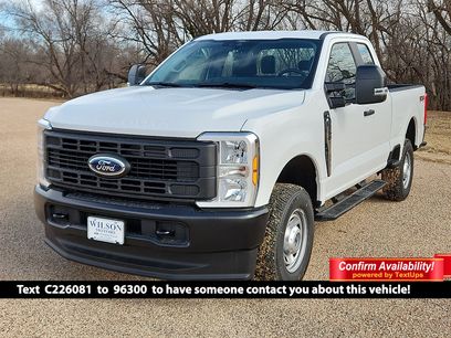 New 2026 Ford F250 XL w/ FX4 Off-Road Package