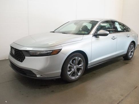 Used 2024 Honda Accord EX image 8