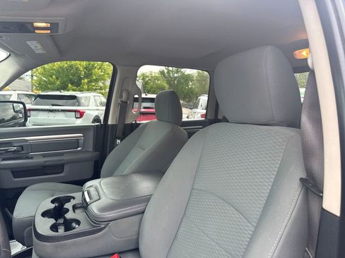 Used 2020 RAM 1500 Classic SLT AWD/4WD image 20