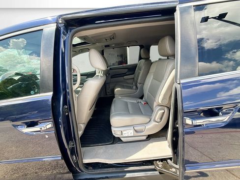 Used 2016 Honda Odyssey EX-L image 24
