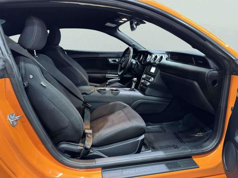Used 2020 Ford Mustang Coupe RWD image 36