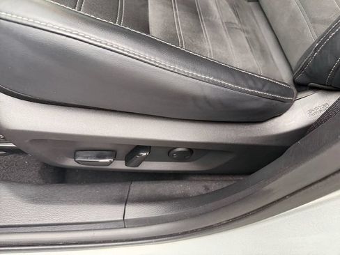 Used 2024 Mitsubishi Outlander SE AWD/4WD image 13