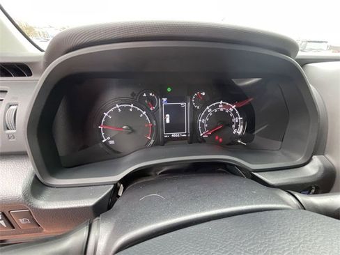 Used 2022 Toyota 4Runner SR5 image 14