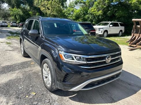 Used 2023 Volkswagen Atlas SE AWD/4WD image 1