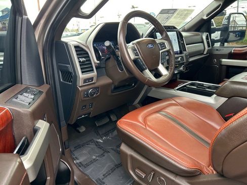 Used 2022 Ford F450 King Ranch w/ King Ranch Ultimate Package image 6