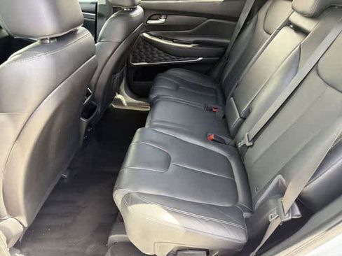 Used 2020 Hyundai Santa Fe SEL FWD image 17
