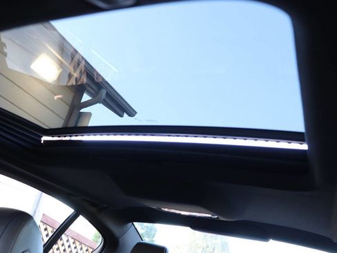 Used 2019 BMW 530i w/ Convenience Package image 37