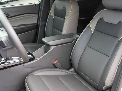New 2026 Chevrolet Trax ACTIV w/ Driver Confidence Package FWD image 5