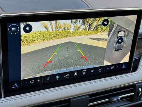 New 2024 Lincoln Corsair Reserve w/ Equipment Group 202A image 18