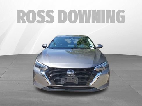 Used 2024 Nissan Sentra SV FWD image 3