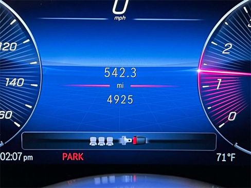 Certified 2025 Mercedes-Benz GLB 250 4MATIC image 26