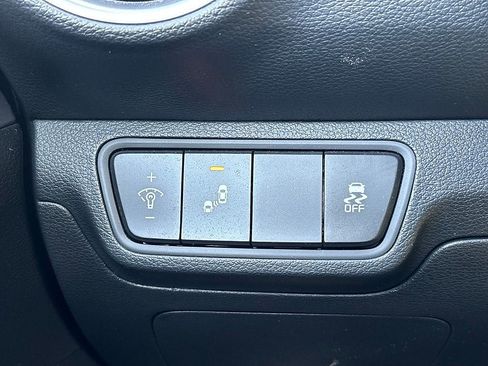 Used 2024 Kia Forte LXS w/ LXS Technology Package FWD image 12