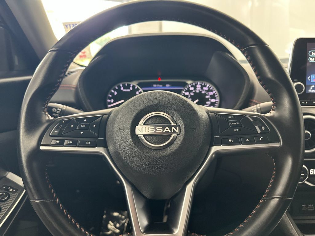 Used 2025 Nissan Sentra SR FWD image 21