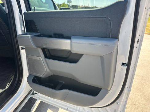 Used 2023 Ford F150 Lariat w/ FX4 Off-Road Package AWD/4WD image 16