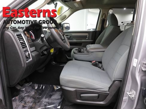 Used 2019 RAM 1500 Classic SLT AWD/4WD image 13