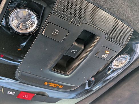 Certified 2024 Kia Sorento SX Prestige w/ Olive Brown Leather Package image 23