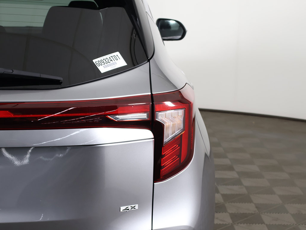 Used 2024 Kia Seltos S AWD/4WD image 16