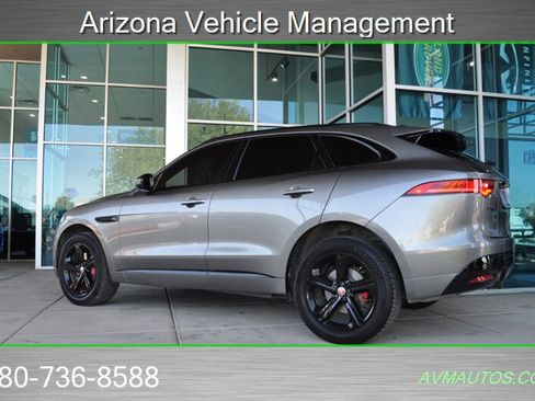 Used 2020 Jaguar F-PACE S AWD/4WD image 9