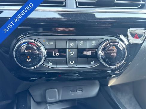 New 2026 Chevrolet Trax RS w/ Sunroof Package FWD image 18