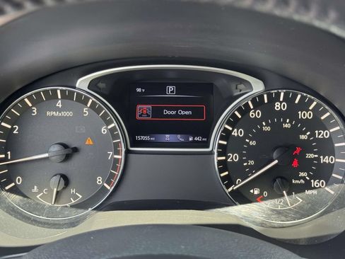 Used 2018 Nissan Altima 2.5 SL FWD image 12