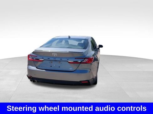 Used 2025 Toyota Camry Hybrid FWD image 12