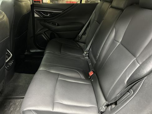 Used 2020 Subaru Outback Limited AWD/4WD image 31