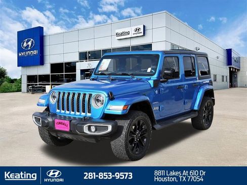 Used 2021 Jeep Wrangler Unlimited Sahara w/ Cold Weather Group image 3