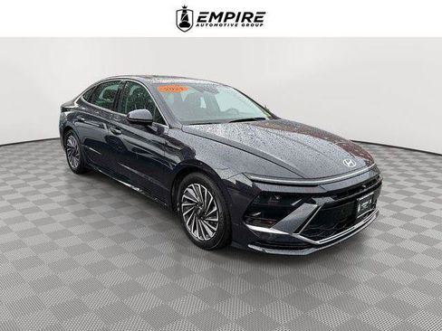 Used 2024 Hyundai Sonata Limited FWD image 1