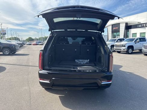 Used 2025 Cadillac Escalade IQ Luxury 1 AWD/4WD image 30