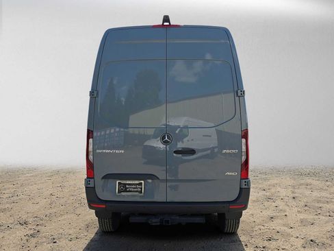 Used 2026 Mercedes-Benz Sprinter 2500 image 4