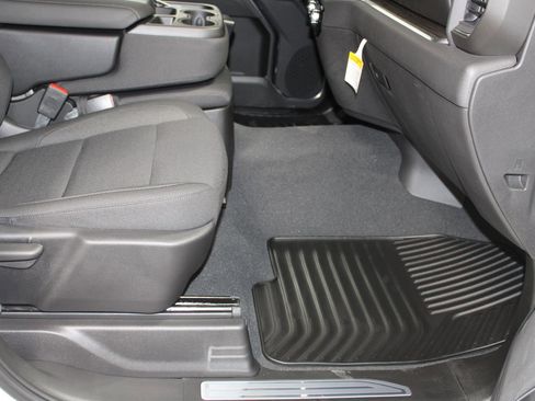 New 2026 GMC Sierra 1500 Elevation image 22