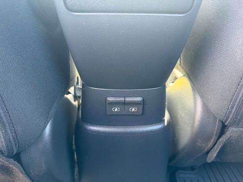 Used 2020 Nissan Kicks SV image 13